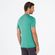 camiseta-solo-ion-uv-com-protecao-solar-masculina-verde-salvia-pe-na-trilha-2