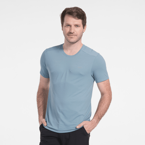 camiseta-solo-ion-uv-com-protecao-solar-masculina-azul-brisa-para-praia-pe-na-trilha-1