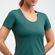 camiseta-solo-vitality-com-protecao-solar-uv50-feminina-verde-mescla-para-atividades-pe-na-trilha-3