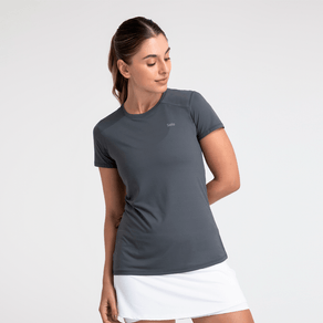 camiseta-solo-ion-uv-50-com-protecao-solar-feminina-cinza-gris-para-praia-perfil-pe-na-trilha-1