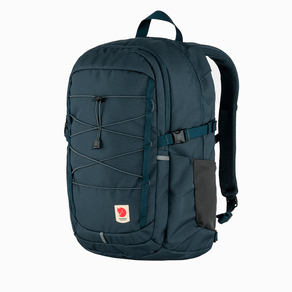 mochila-fjallraven-skule-28-litros-para-o-dia-a-dia-navy-pe-na-trilha-1