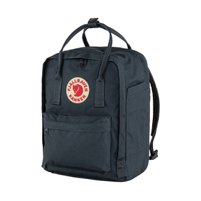 mochila-kanken-classica-laptop-13-navy-pe-na-trilha-1