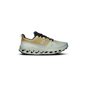 tenis-on-running-cloudsurfer-feminino-waterproof-safari-mineral-para-trilha-pe-na-trilha-1